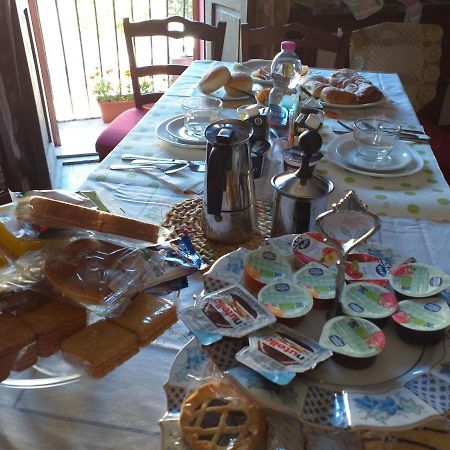 Bed&Breakfast La Rosa Rossa Cagli Exterior foto