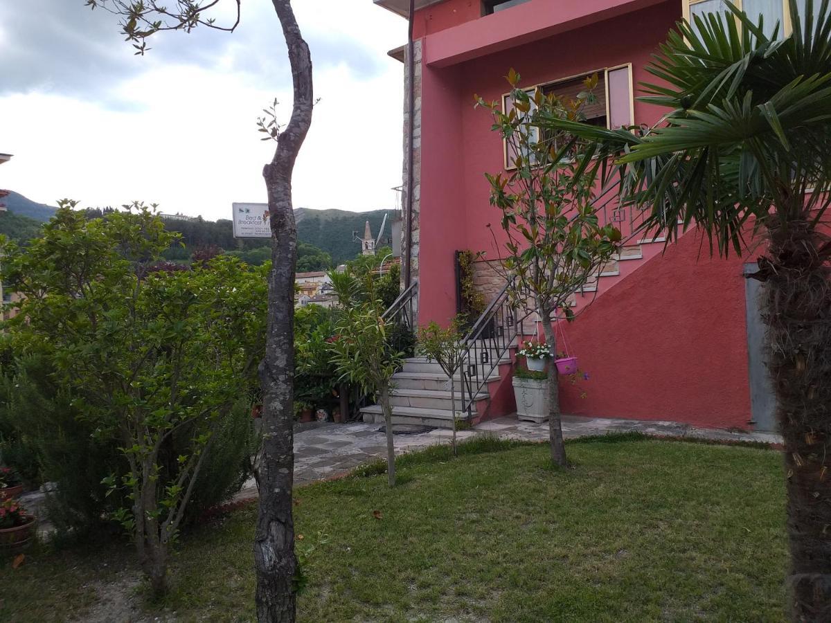 Bed&Breakfast La Rosa Rossa Cagli Exterior foto
