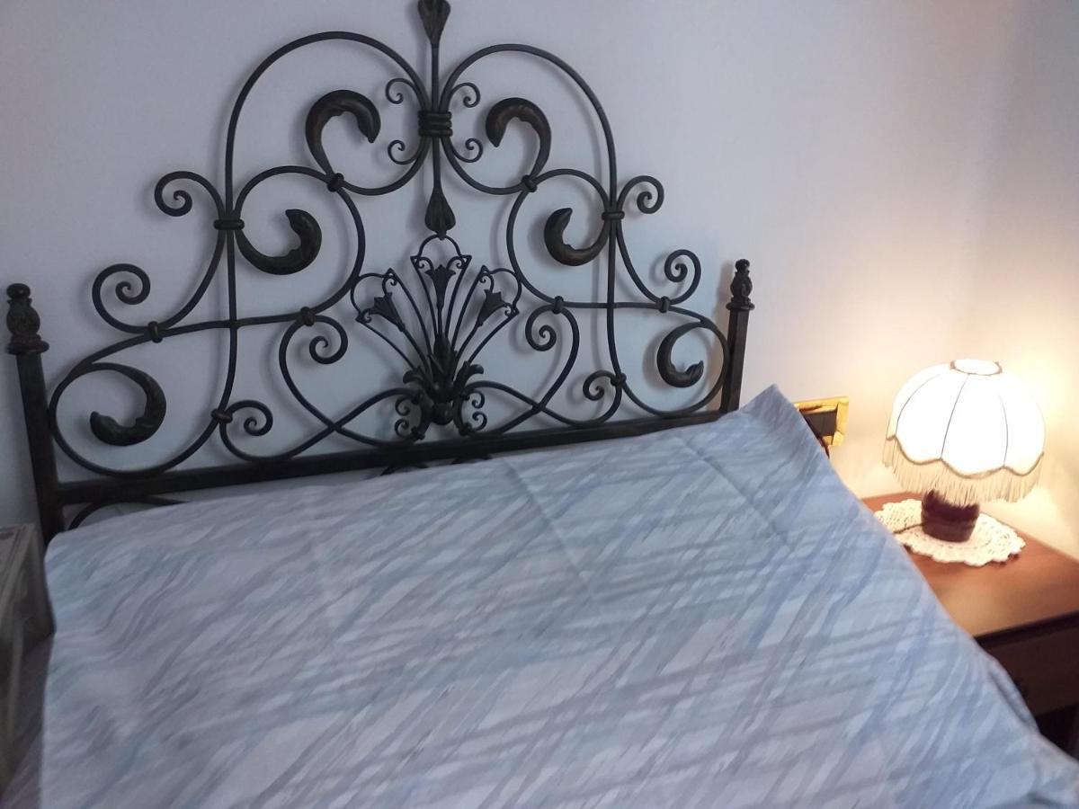 Bed&Breakfast La Rosa Rossa Cagli Exterior foto