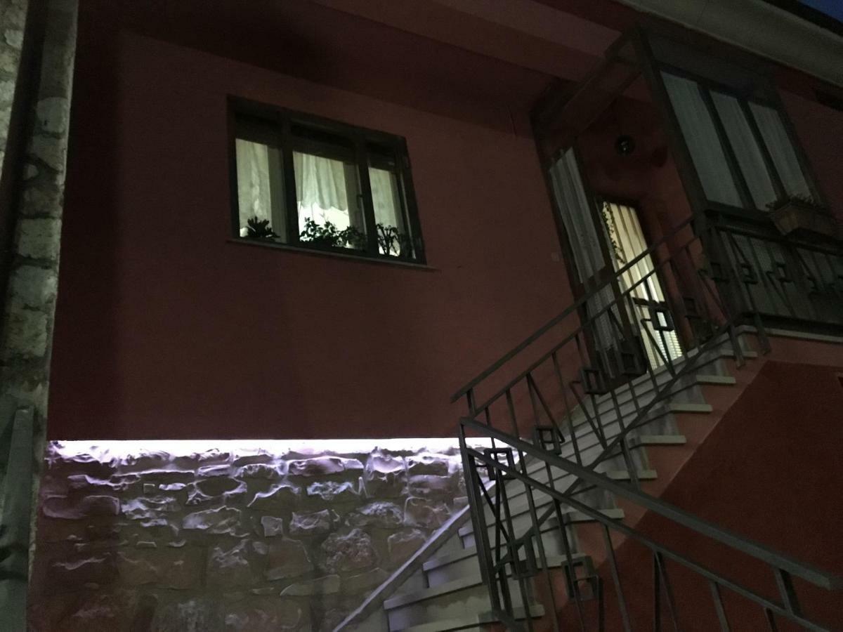 Bed&Breakfast La Rosa Rossa Cagli Exterior foto